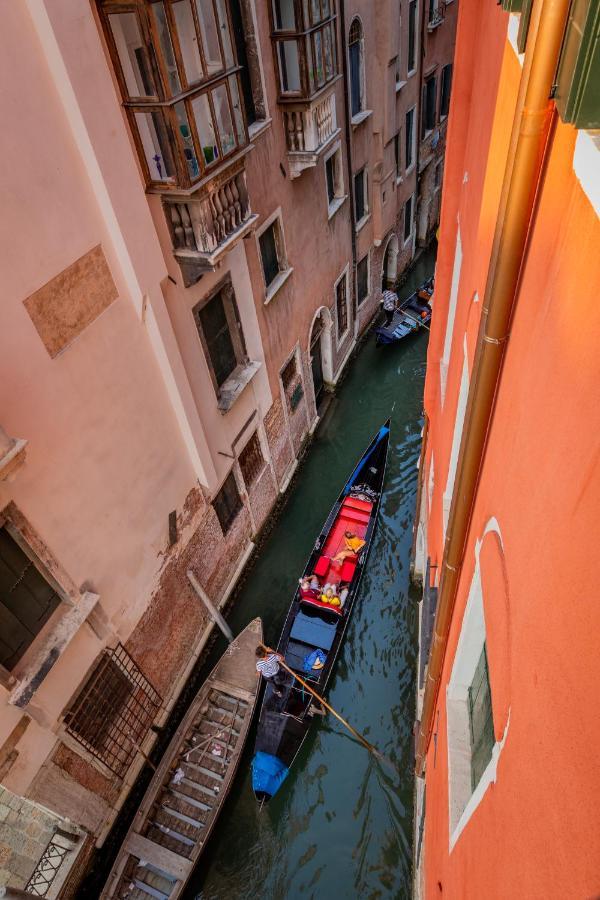 La Veneziana Boutique Rooms ภายนอก รูปภาพ