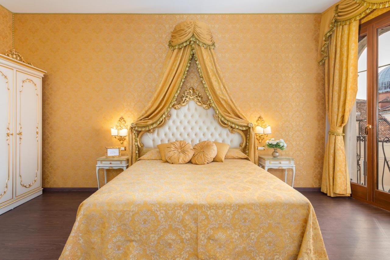 La Veneziana Boutique Rooms ภายนอก รูปภาพ